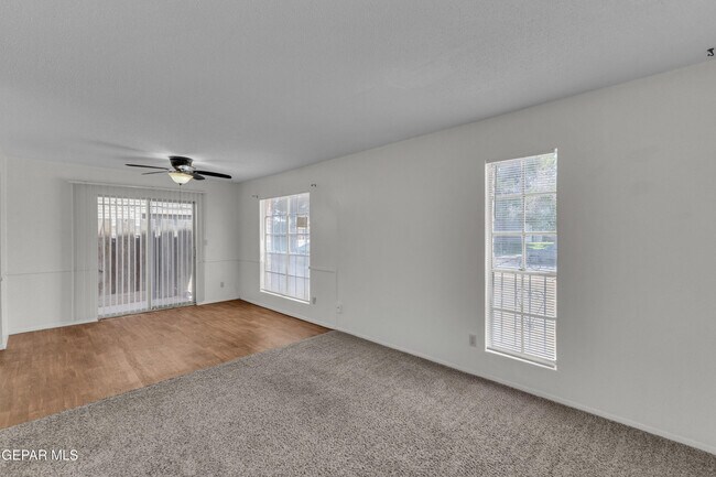 Building Photo - 10537 Gran Cima Ln