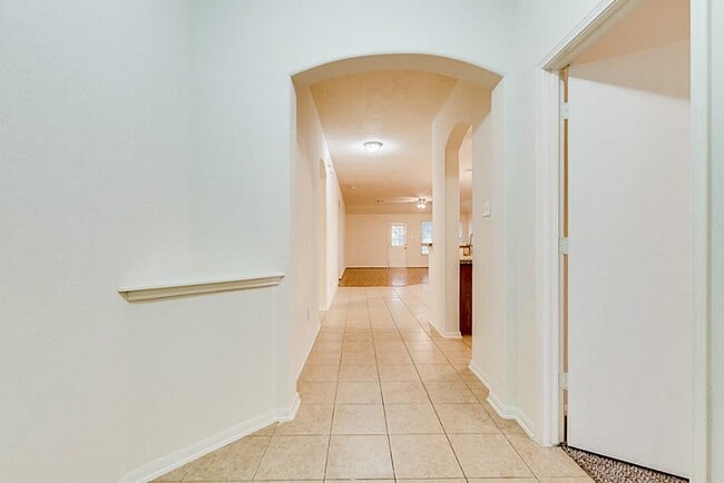 Building Photo - 25831 Chapman Falls Dr
