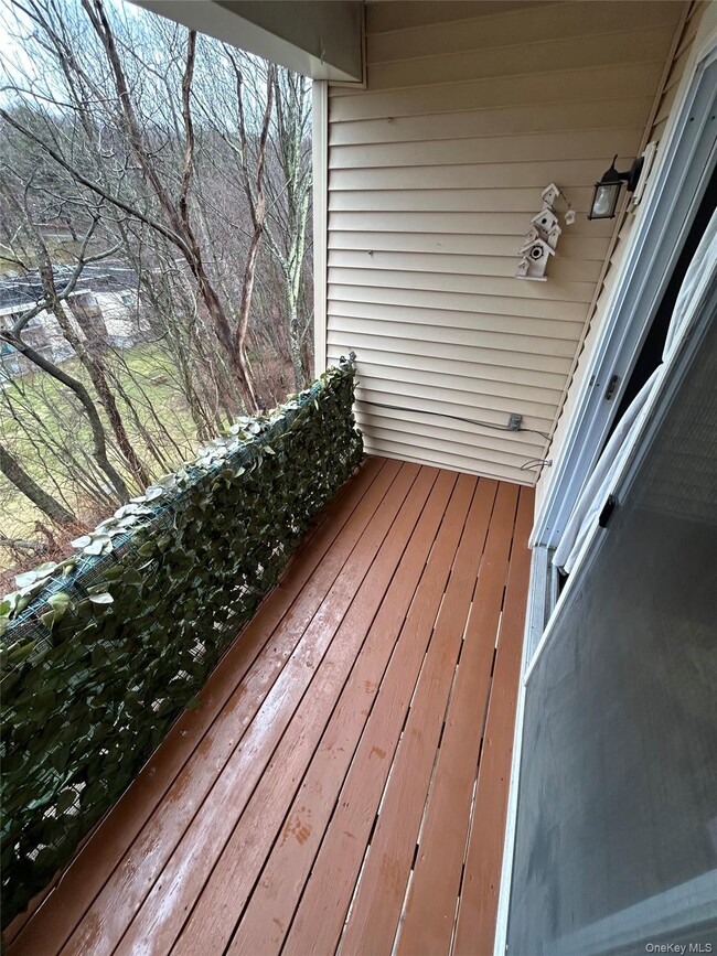 Building Photo - 634 Fox Run Ln