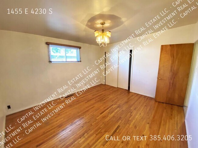 Building Photo - 1455 E 4230 S