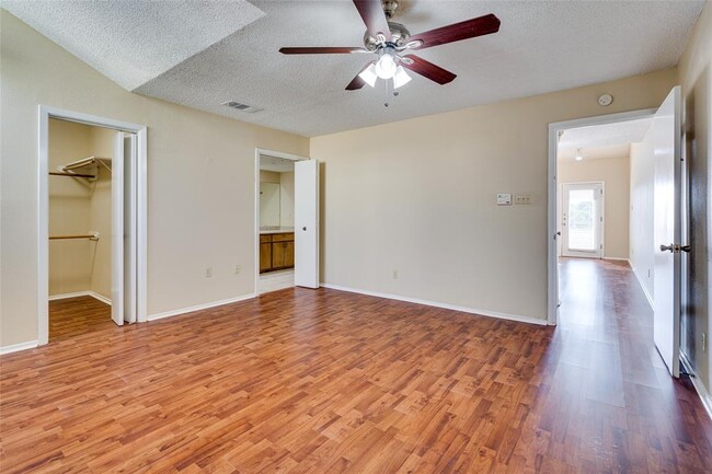 Building Photo - 2612 San Pedro St