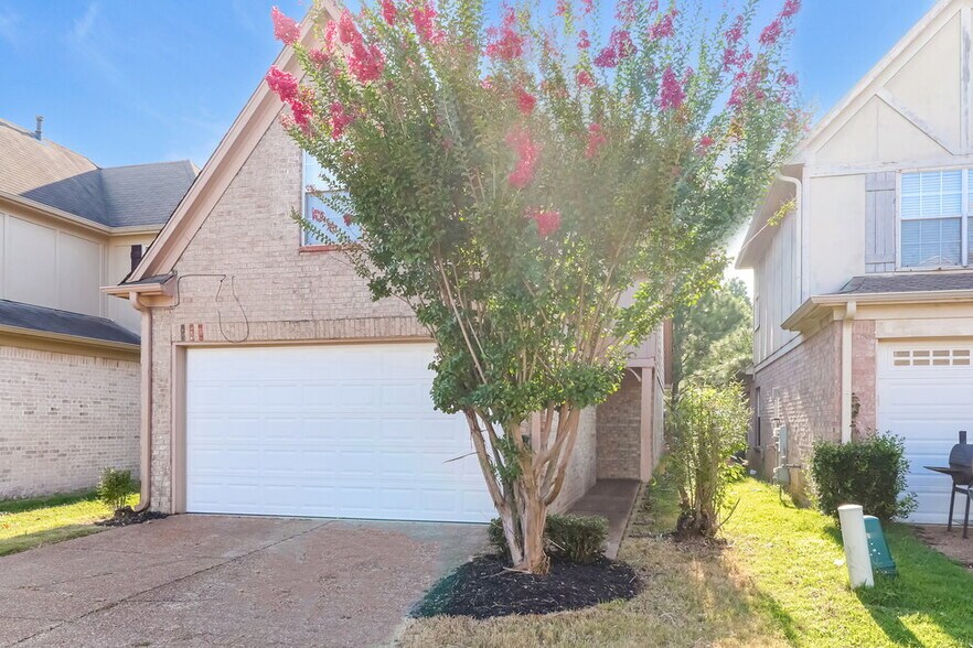 Building Photo - 1033 Cordova Ridge Pl