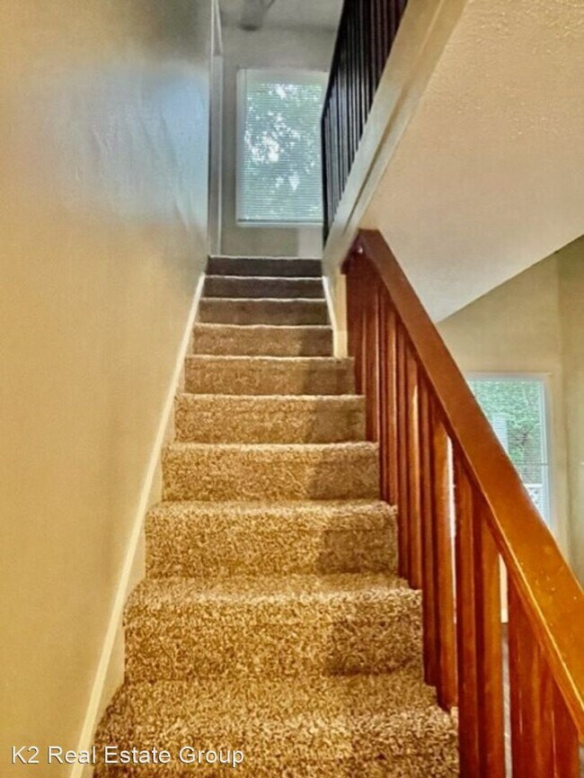 Building Photo - 3 br, 2 bath House - 9210 E William Thomas...