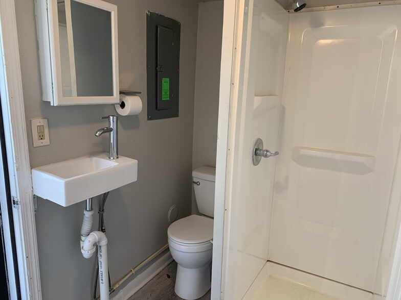 first floor bathroom - 334 W 29th St