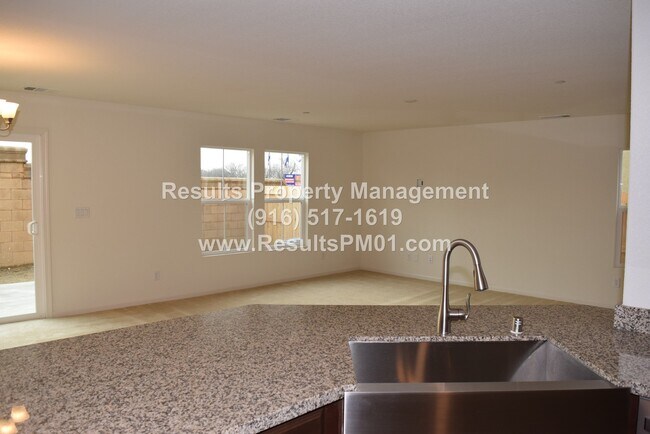Building Photo - Lovely and Spacious 4 Bedroom Rocklin Home