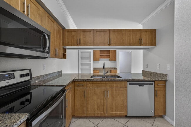 Building Photo - 6510 Emerald Dunes Dr