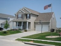 Building Photo - 14005 Kelly Dr