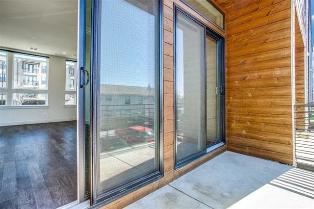 Building Photo - 4908 Manett St