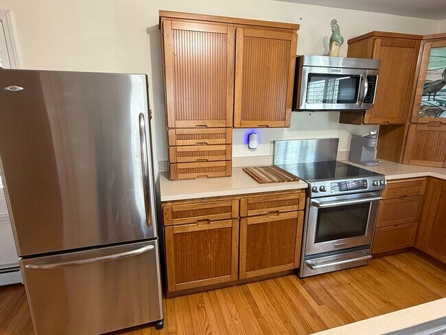 Building Photo - 7 Nancy St