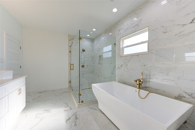 Building Photo - 21201 Scissor Tail Ln