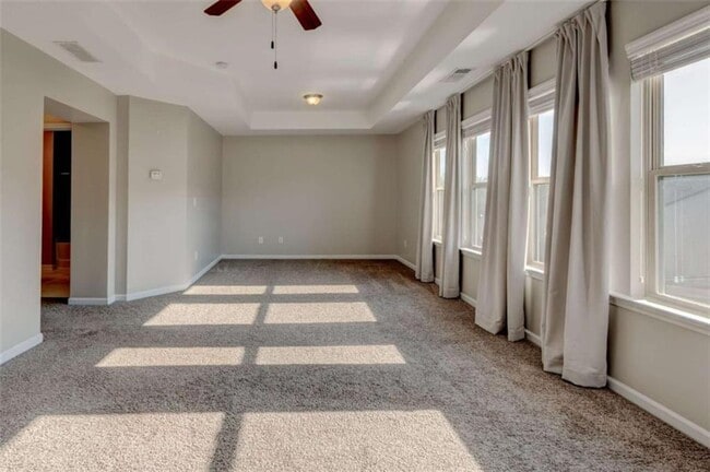 Building Photo - 7601 Summer Berry Ln