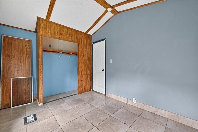 Building Photo - 25862 Clark Rd