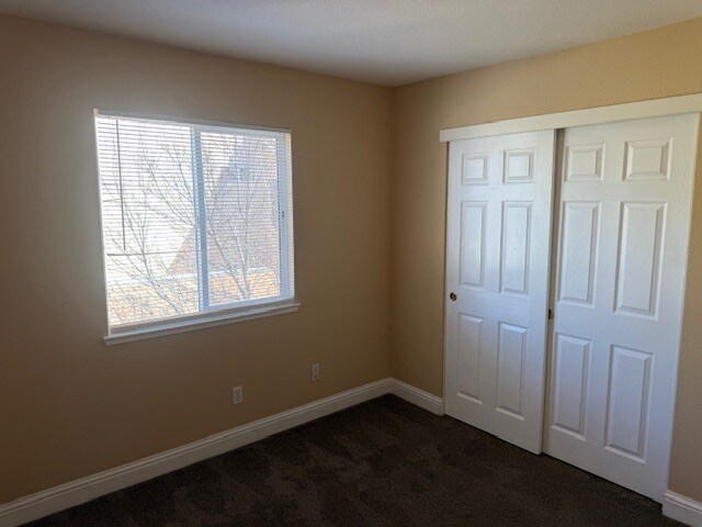 Building Photo - 2829 Hawkins Ln