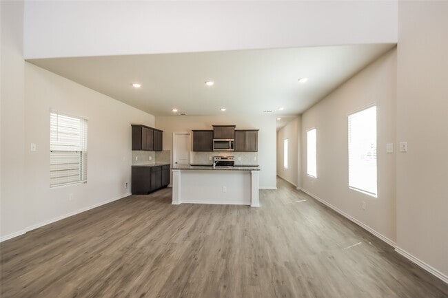 Building Photo - 15319 Estrella Rd W