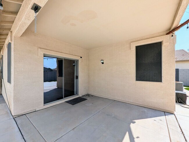 Building Photo - 16635 N 169th Ave