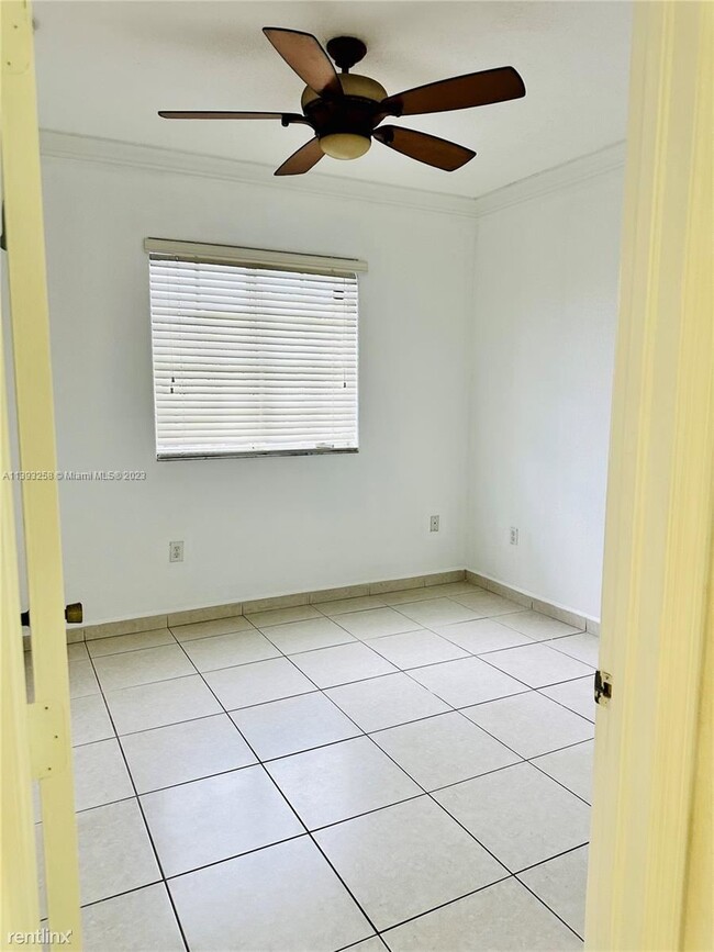 Building Photo - 3 br, 2 bath House - 7270 NW 174th Ter Apt...