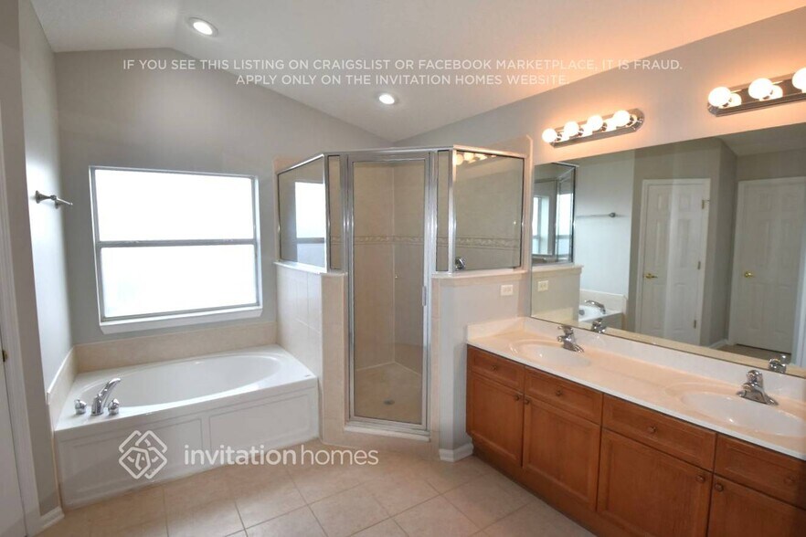 Building Photo - 1729 Windover Pl