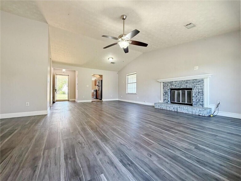 Building Photo - 2901 Inverloch Cir