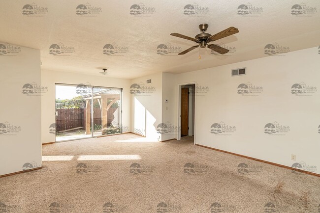 Building Photo - Beautiful 3 Bedroom Family Home in Vista, ...