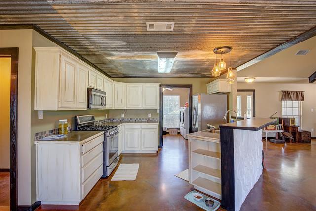 Building Photo - 143 Co Rd 1412