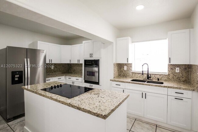Building Photo - 14544 SW 105th Ct