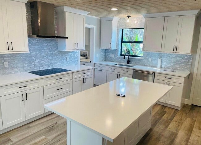 Building Photo - 6101 Deer Run