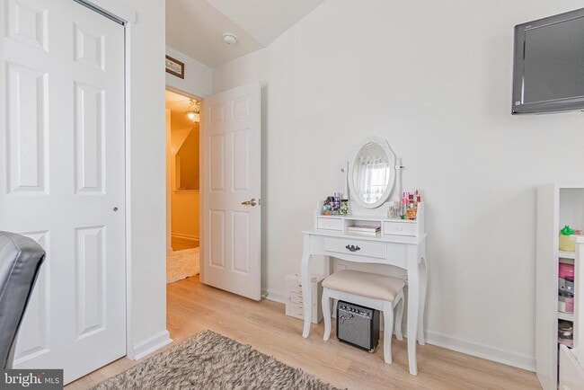 Building Photo - 321 Fountain St