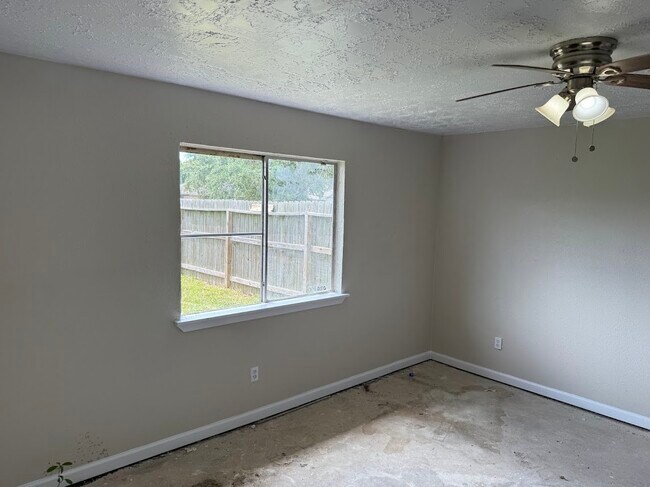 Building Photo - 16528 Monte Carlo Ln