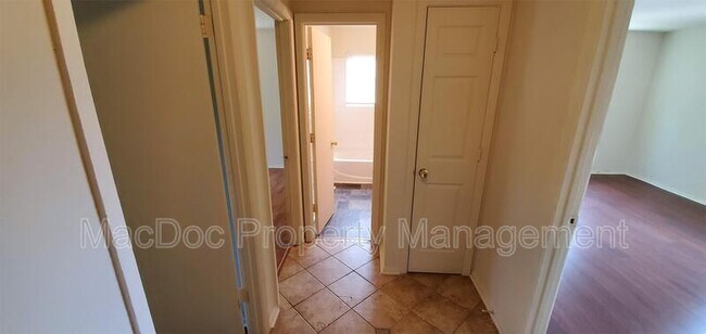 Building Photo - 619 Anvil Rd