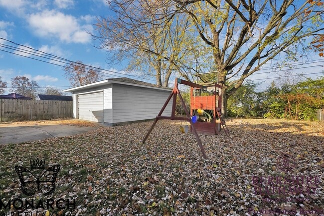 Building Photo - 3 Bedroom Remodeled Home