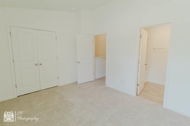 Building Photo - 151 Crescent Wy