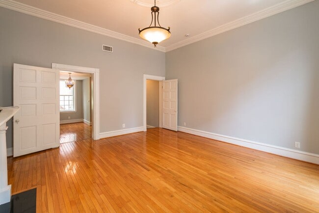 Building Photo - 535 Spruce St