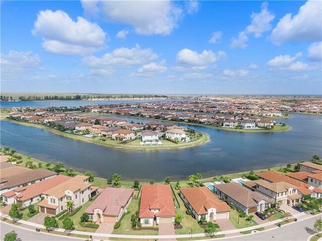 Building Photo - 11835 S Baypoint Cir