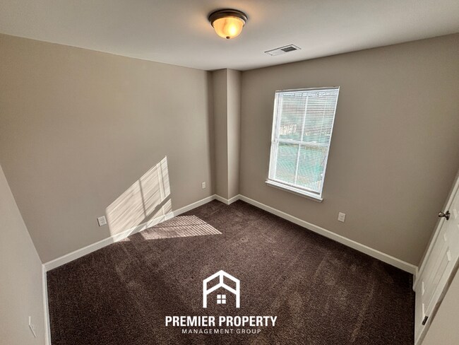 Building Photo - Family-Friendly 3BR Odenville Home with Stainless Steel Appliances & Spacious Backyard