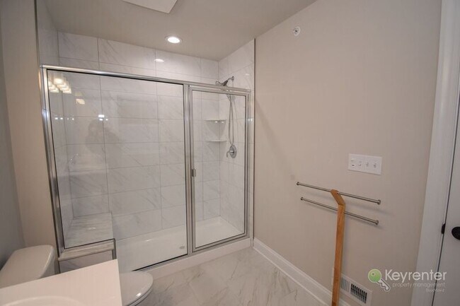 Building Photo - 320 Schadle Rd