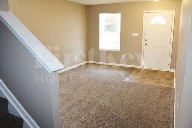 Building Photo - 10444 Apple Creek Dr