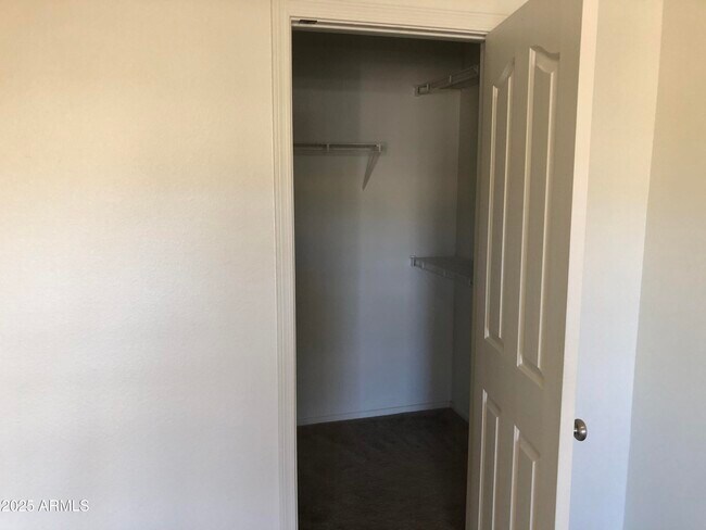 Building Photo - 16013 S Desert Foothills Pkwy