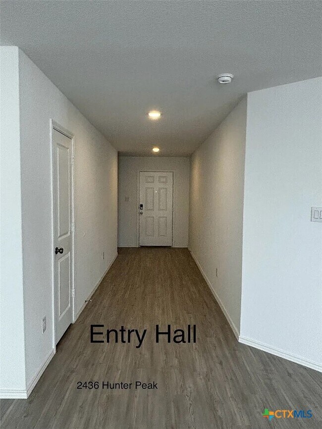 Building Photo - 2436 Hunter Peak