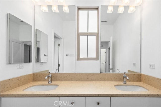 Building Photo - 207 Midvale