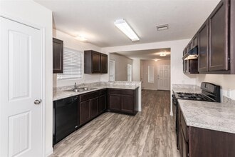 Building Photo - 5415 Rio Sabinas St