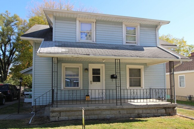 Building Photo - 210 S Nichols Ave