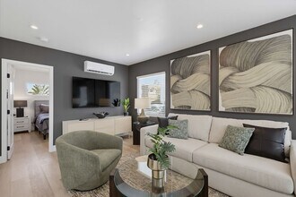 Building Photo - 426 Arbor Dr