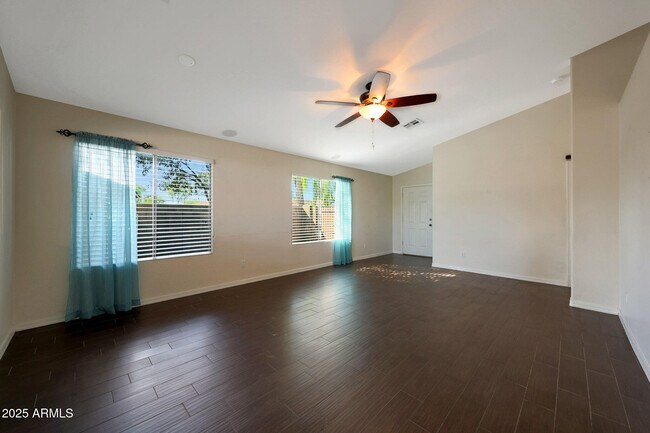 Building Photo - 14635 N 147th Ln