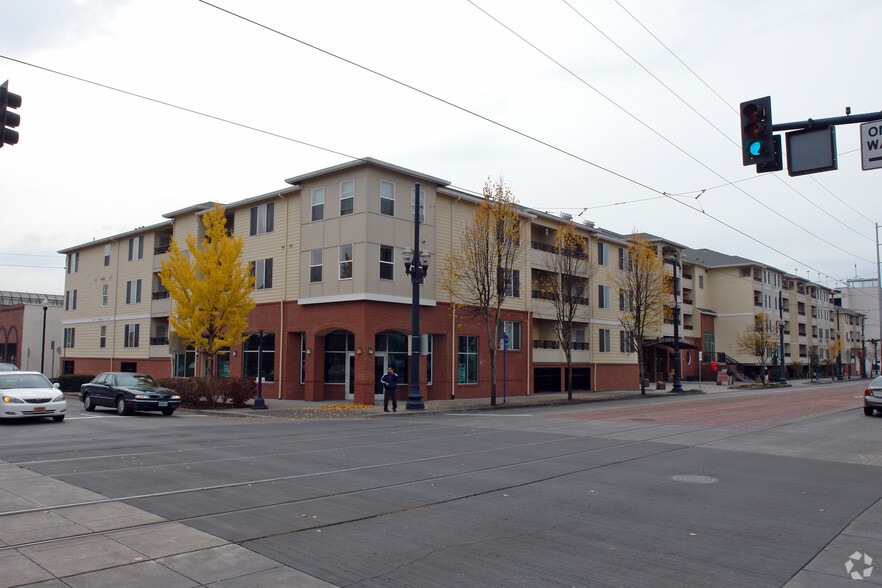 Primary Photo - City Center Apartments