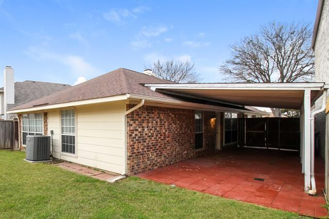 Building Photo - 914 Plantation Dr