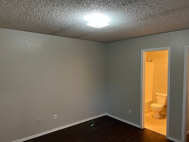Building Photo - 3507 Ironton Ave