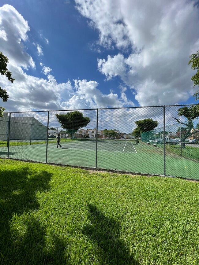Building Photo - 1424 SW 131st Place Cir E