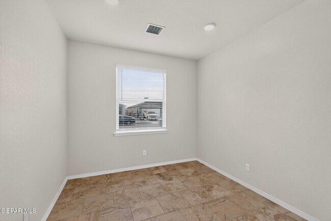 Building Photo - 12621 Cono Norte Dr