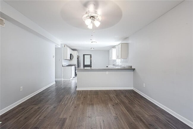 Building Photo - 389 Riverbrook Trail