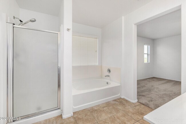 Building Photo - 1180 E Buffalo St